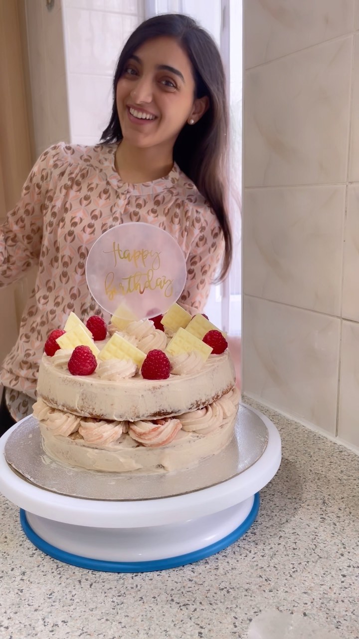 Sehrish, Self-taught home baker